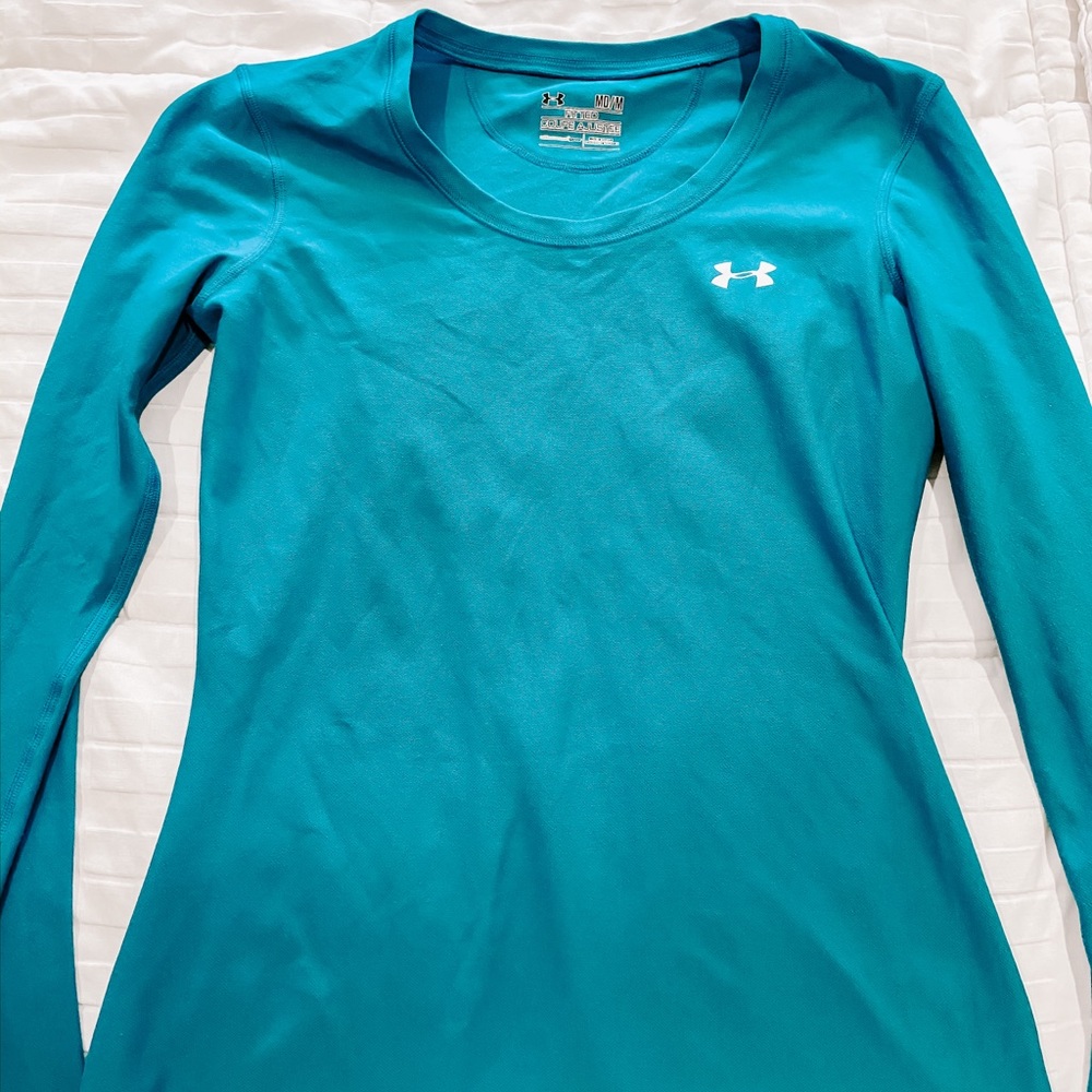 NWOT Blue Under Armour Fitted Long Sleeve